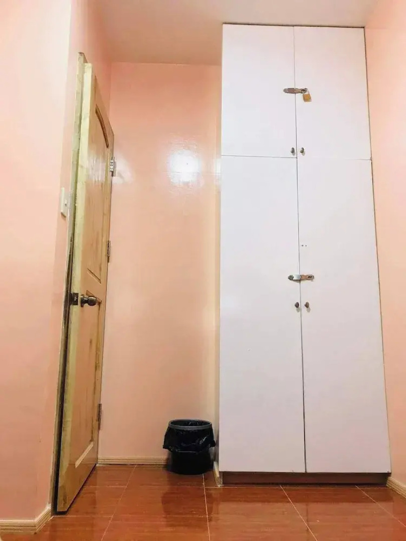 3 Bedrooms 2 Storey House!