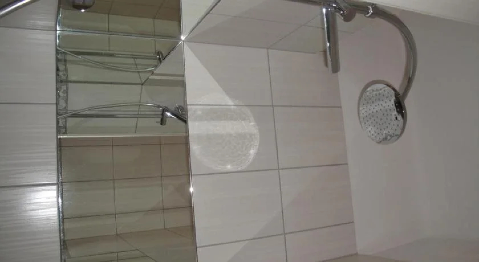 Riviéra Rooms Vendégszobák