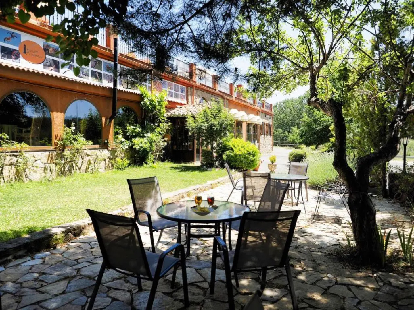 Hospedium Hostal Almanzor