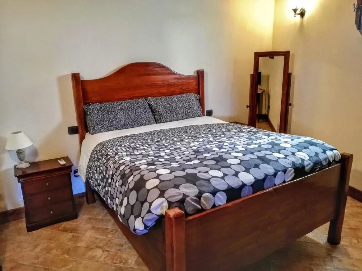 Casale Medievale-Per La Dolce Vita