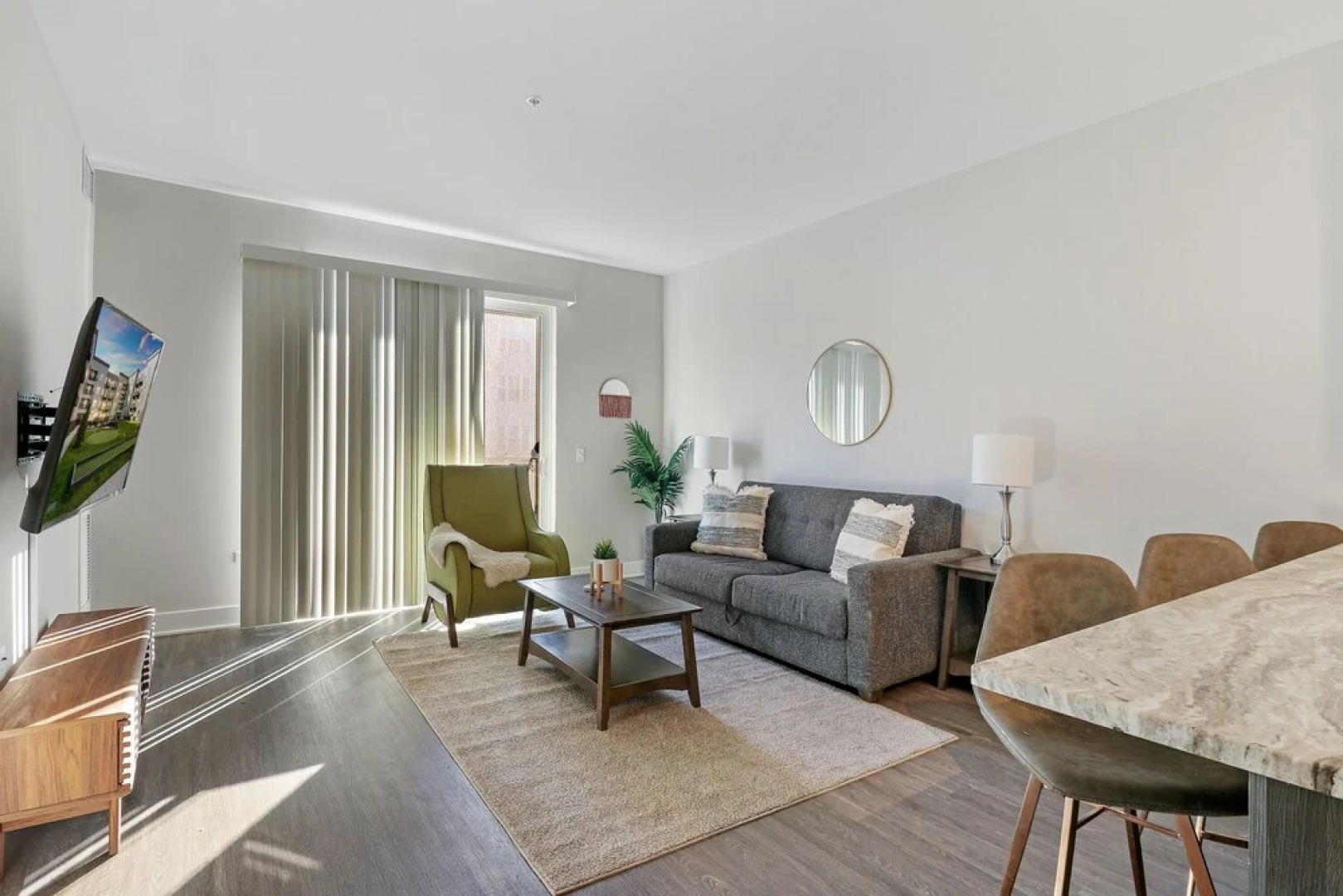 Luxurious 1BR Apt in Oakbrook