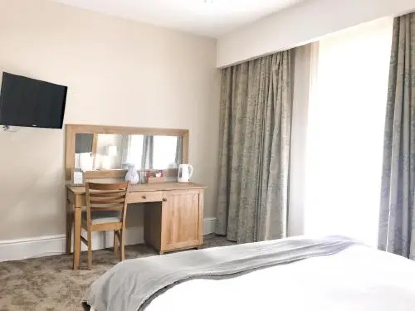 10 on Milner Guesthouse