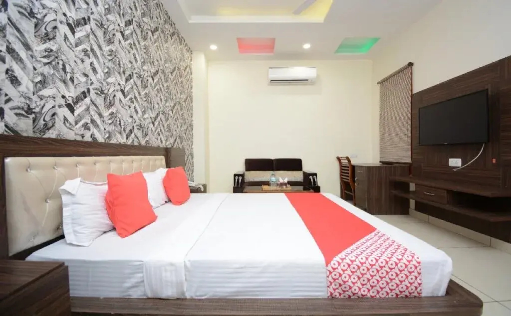 Hotel Dhingra By OYO Rooms