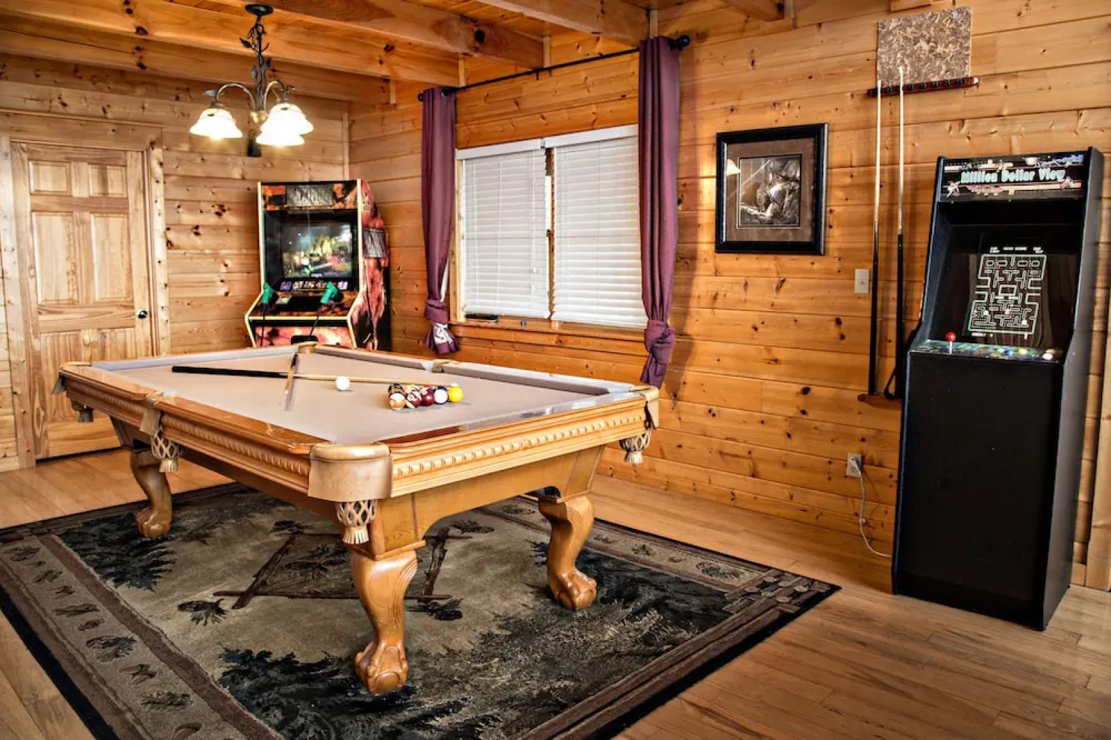 Million Dollar View 4 Bedrooms 5 Bathrooms Cabin