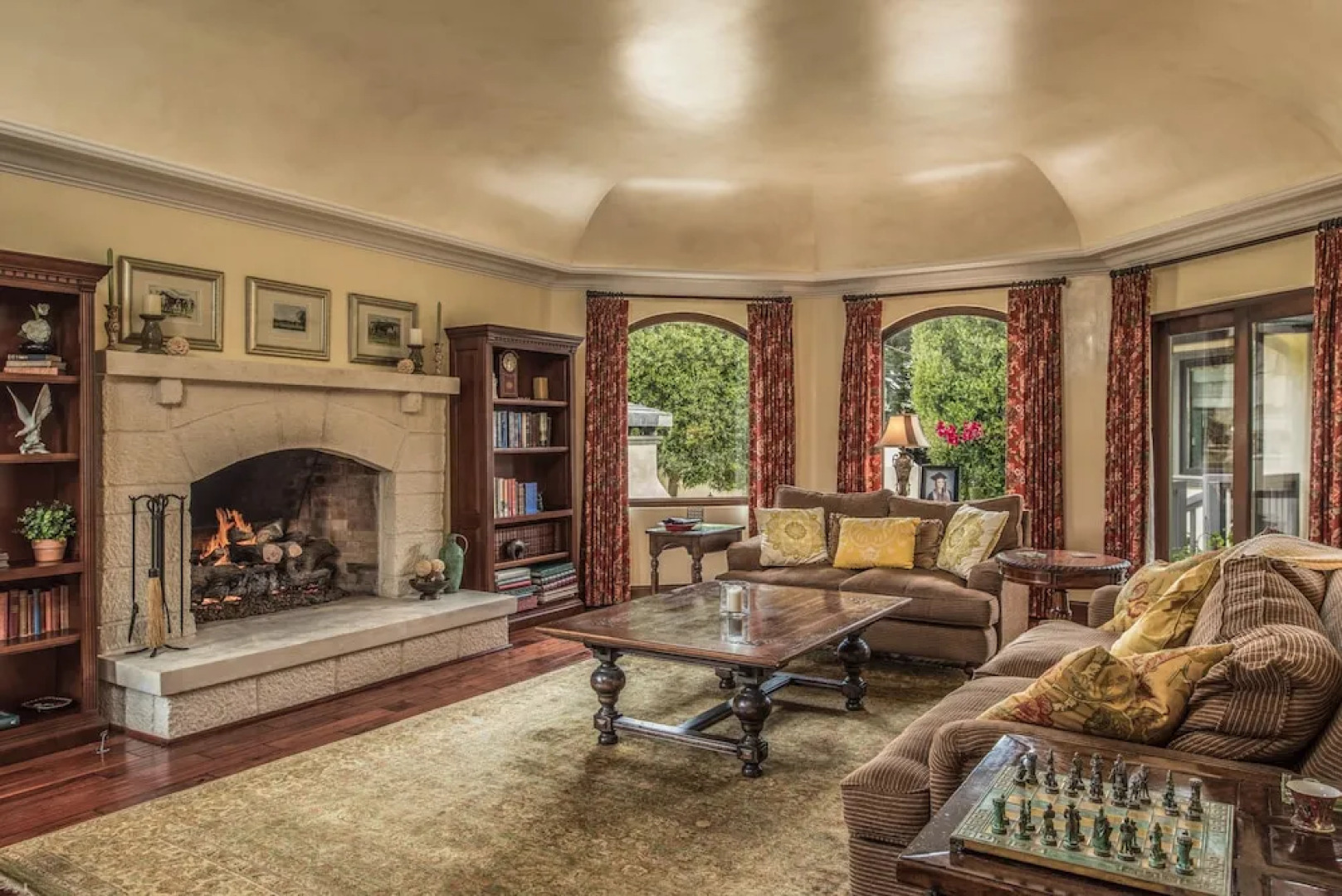 963 Coral Drive Home 3 Bedrooms 2.5 Bathrooms Home