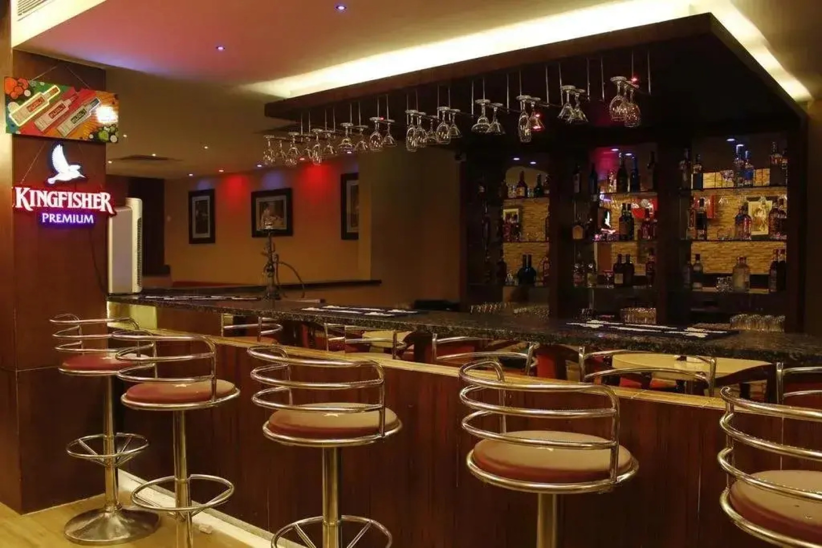 OYO Premium Old Station Road Bhubaneswar 4