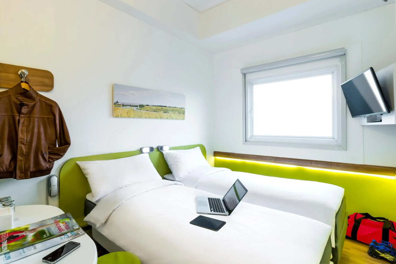 Deka Hotel Surabaya HR Muhammad