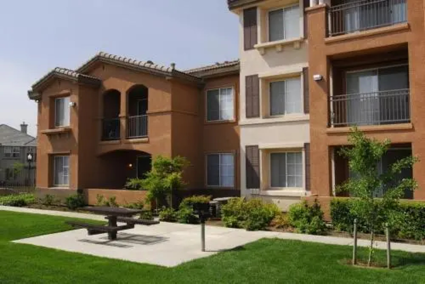 Sacramento Guest Services