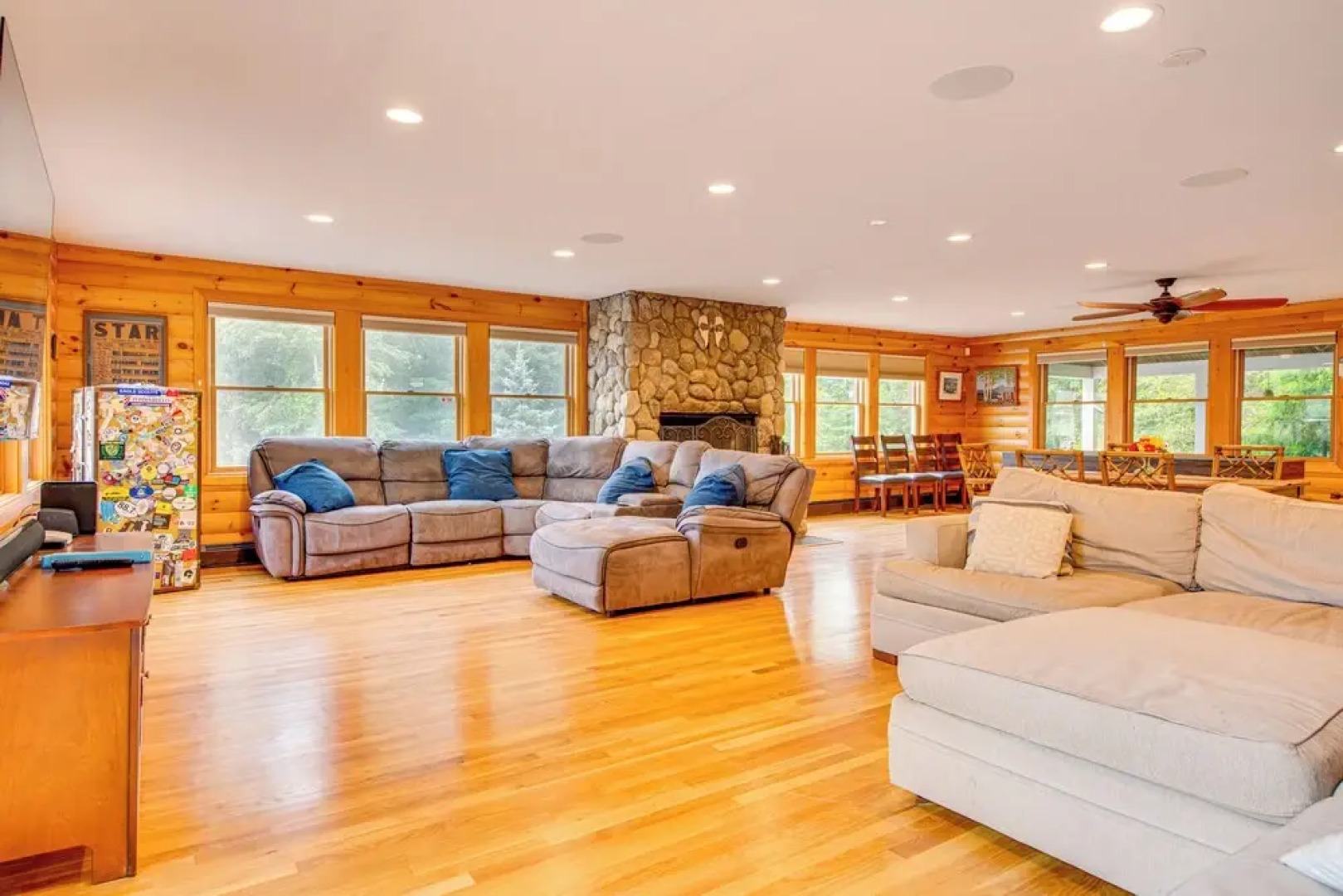 Deck For Entertaining: Belmont Group Getaway