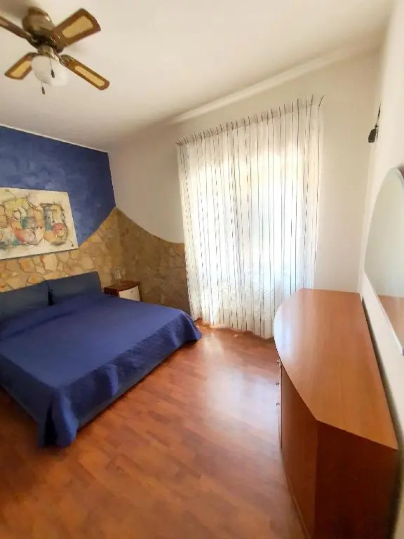 3 bedrooms appartement with lake view private pool and enclosed garden at Pergusa