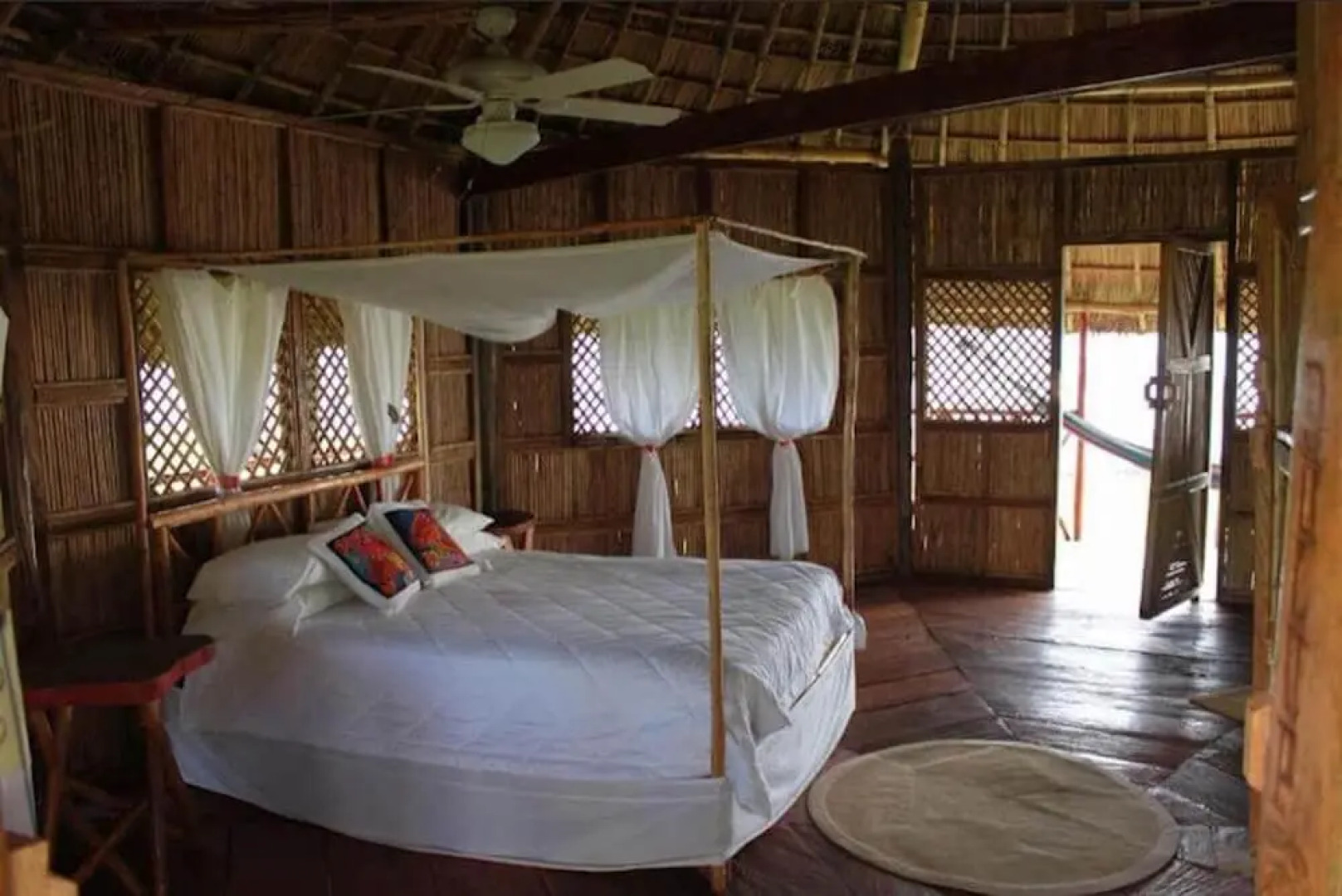 San Blas Private Beach Cabin