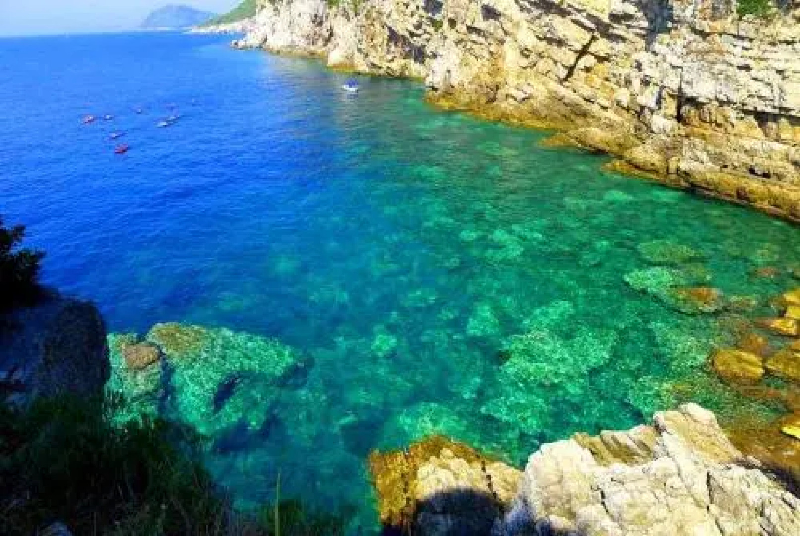 Sandy Beach Apartments