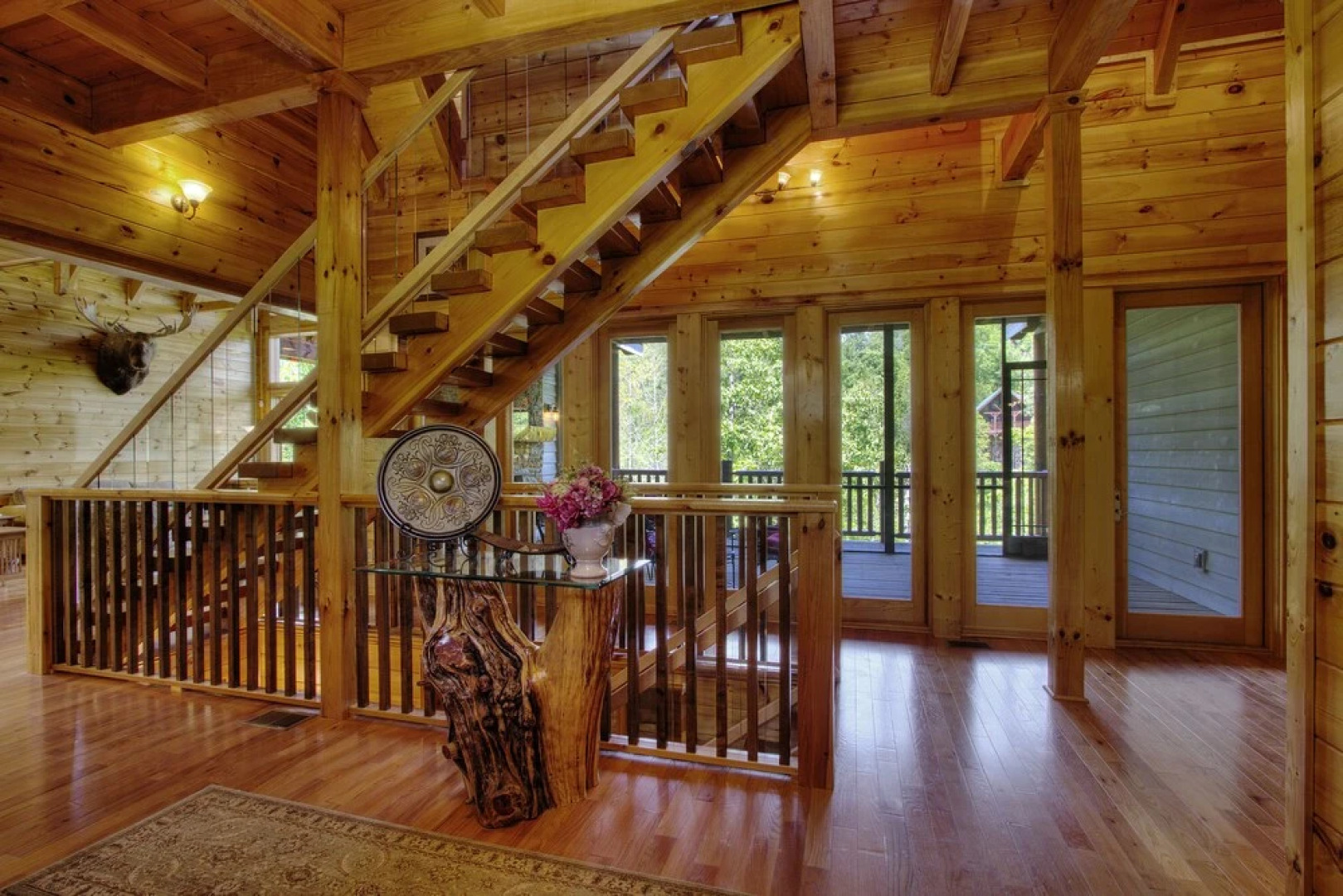 Birds Creek Mansion 650 - Six Bedroom Cabin