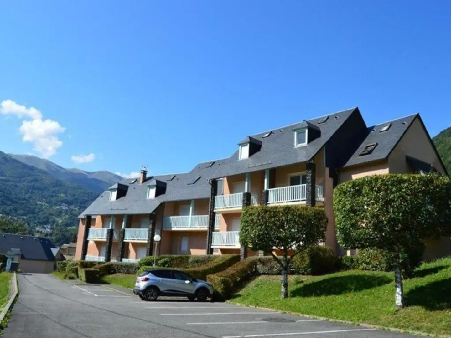 Appartement Esquièze-Sère, 3 pièces, 4 personnes - FR-1-402-42