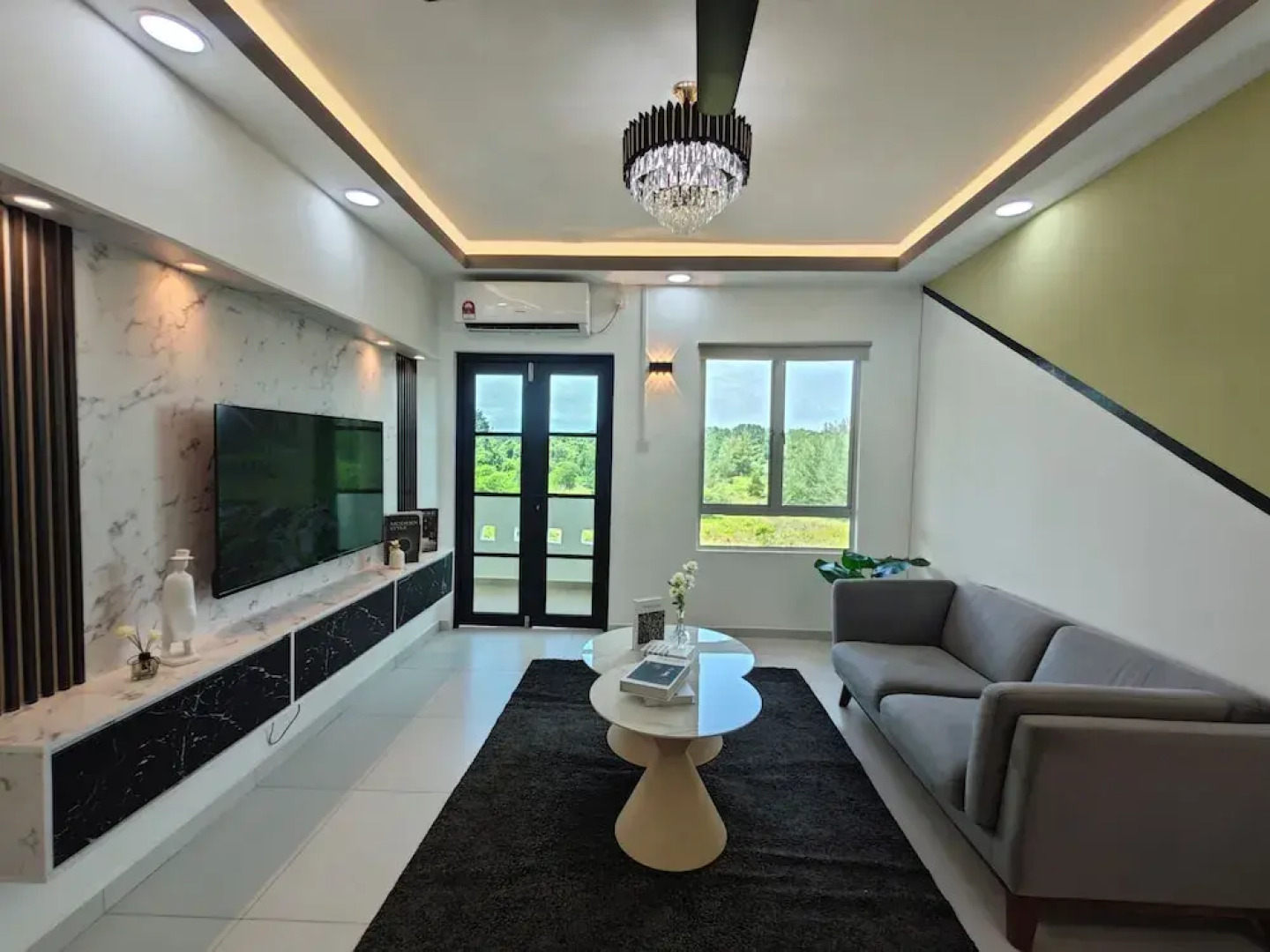 Tiara Desaru By Antlerzone