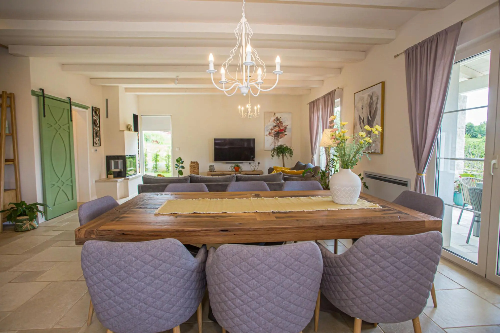 Vita 5 in Visnjan with 4 bedrooms and 4 bathrooms