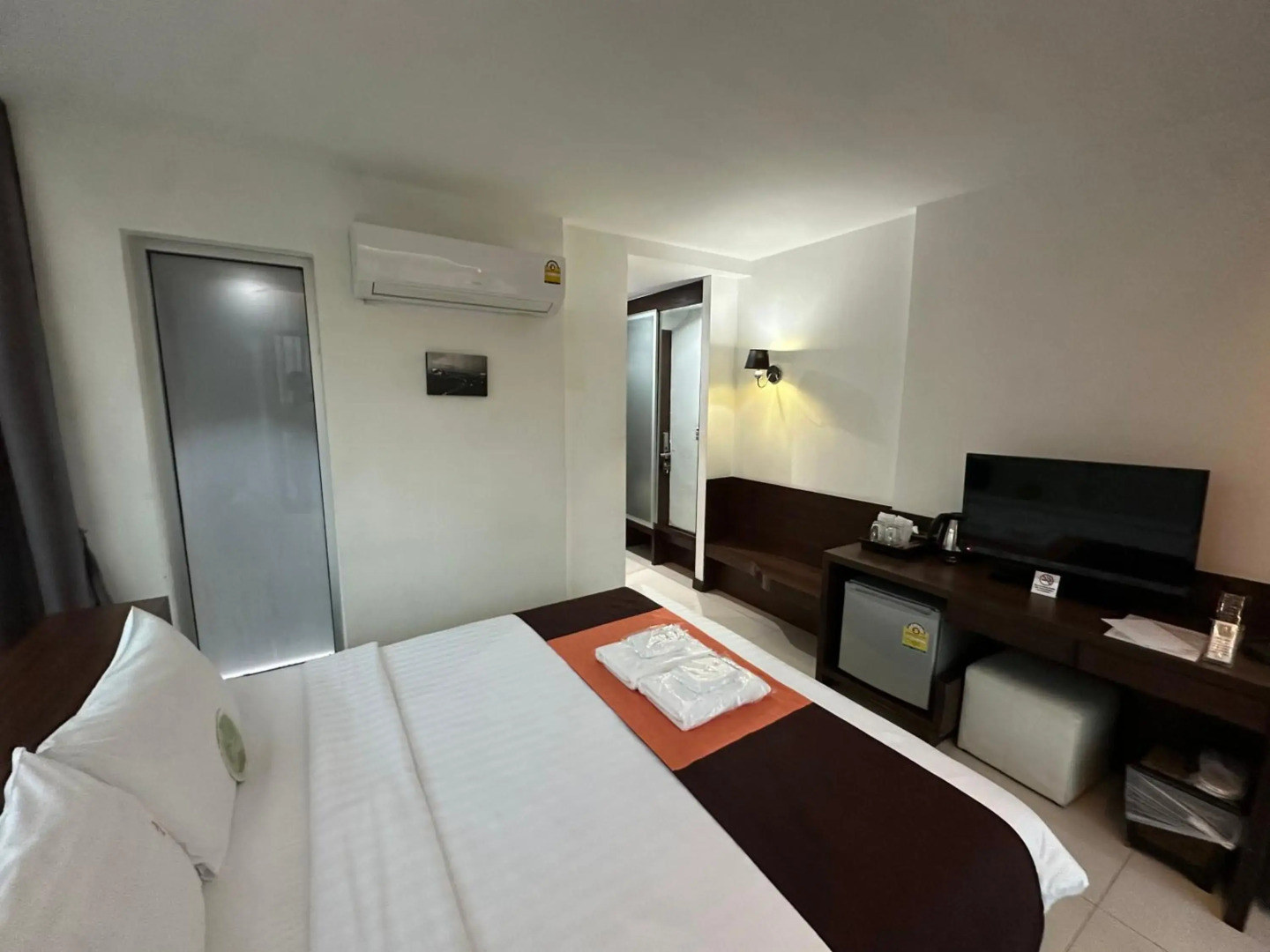 Collection O The Bangkok Airport Link Suite