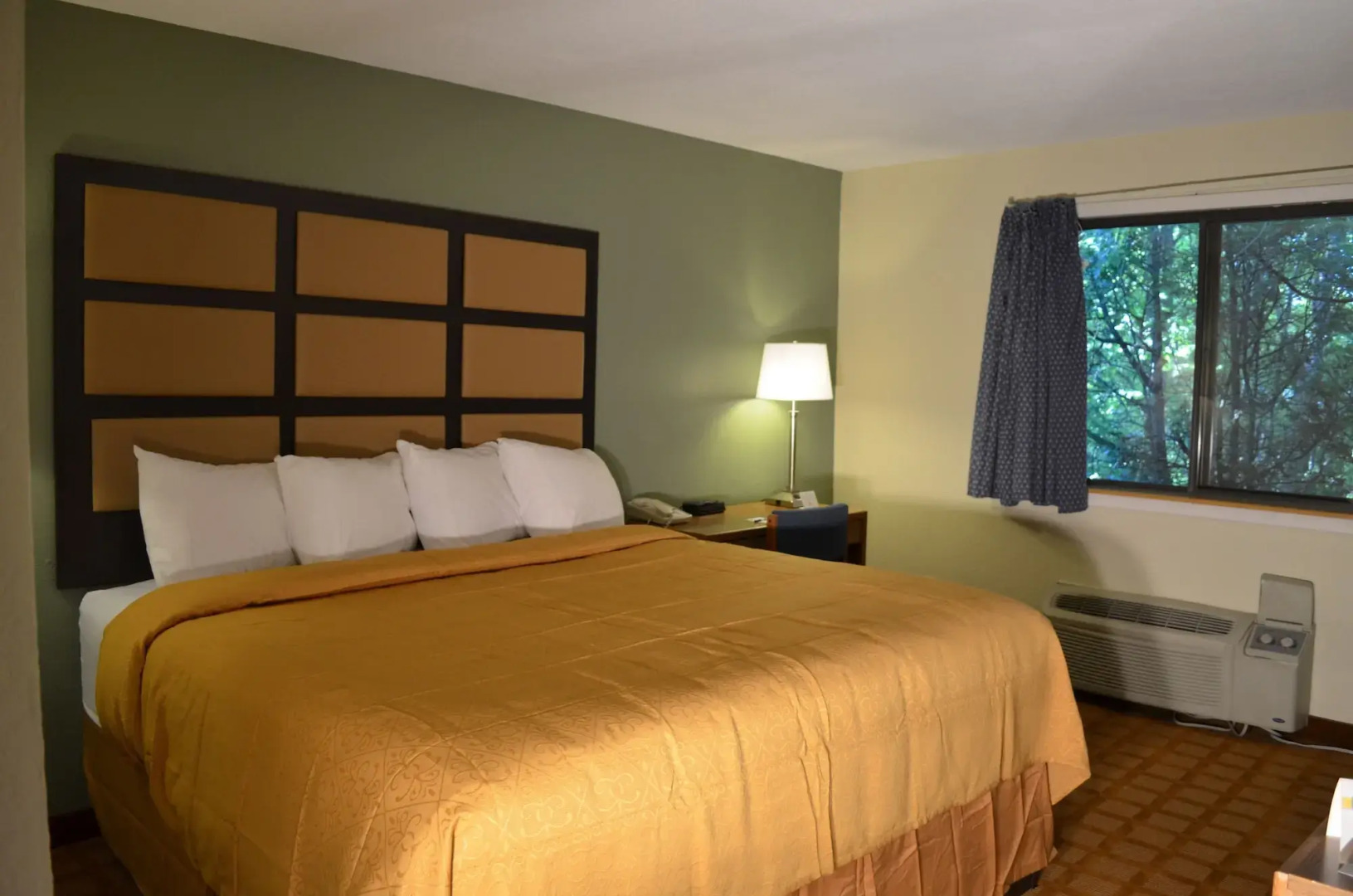 Quality Inn & Suites Marinette