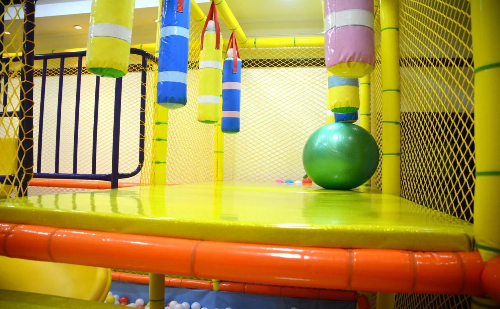 Guangzhou Phoenix City Hotel