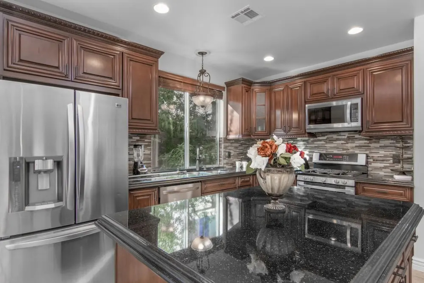 Aquarius of the Desert Six Bedroom House