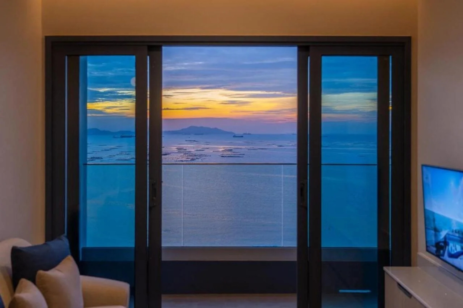 S. Sriracha Hotel and Residence