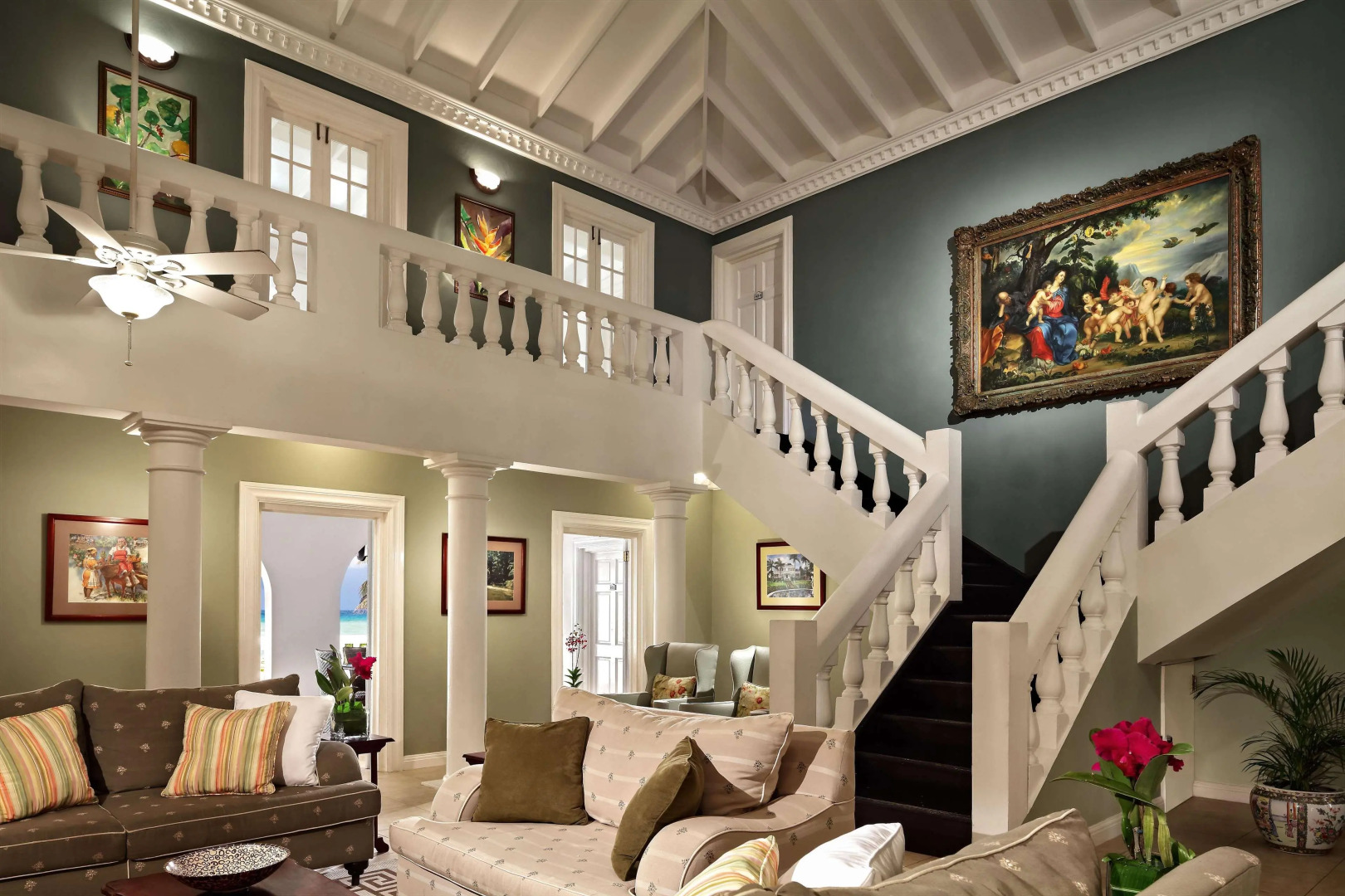 Отель Half Moon