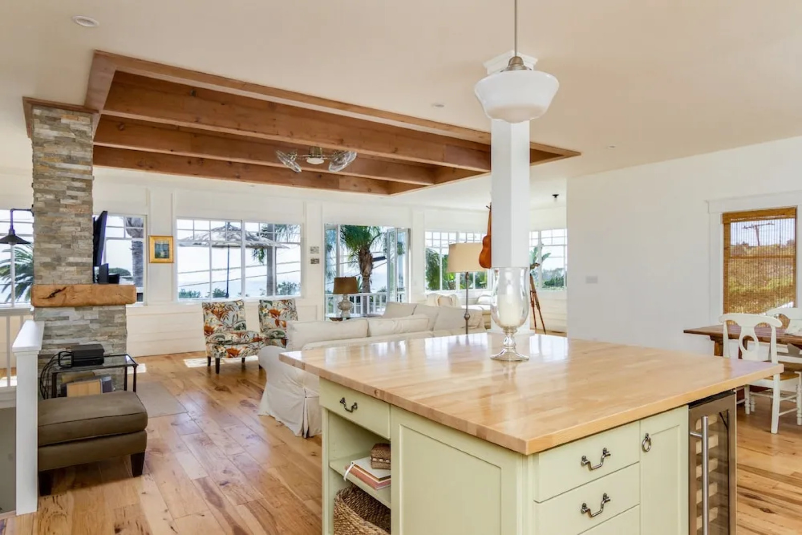 3br W/ Hot Tub, Patio & Ocean View, Close To Beach 3 Bedroom Home