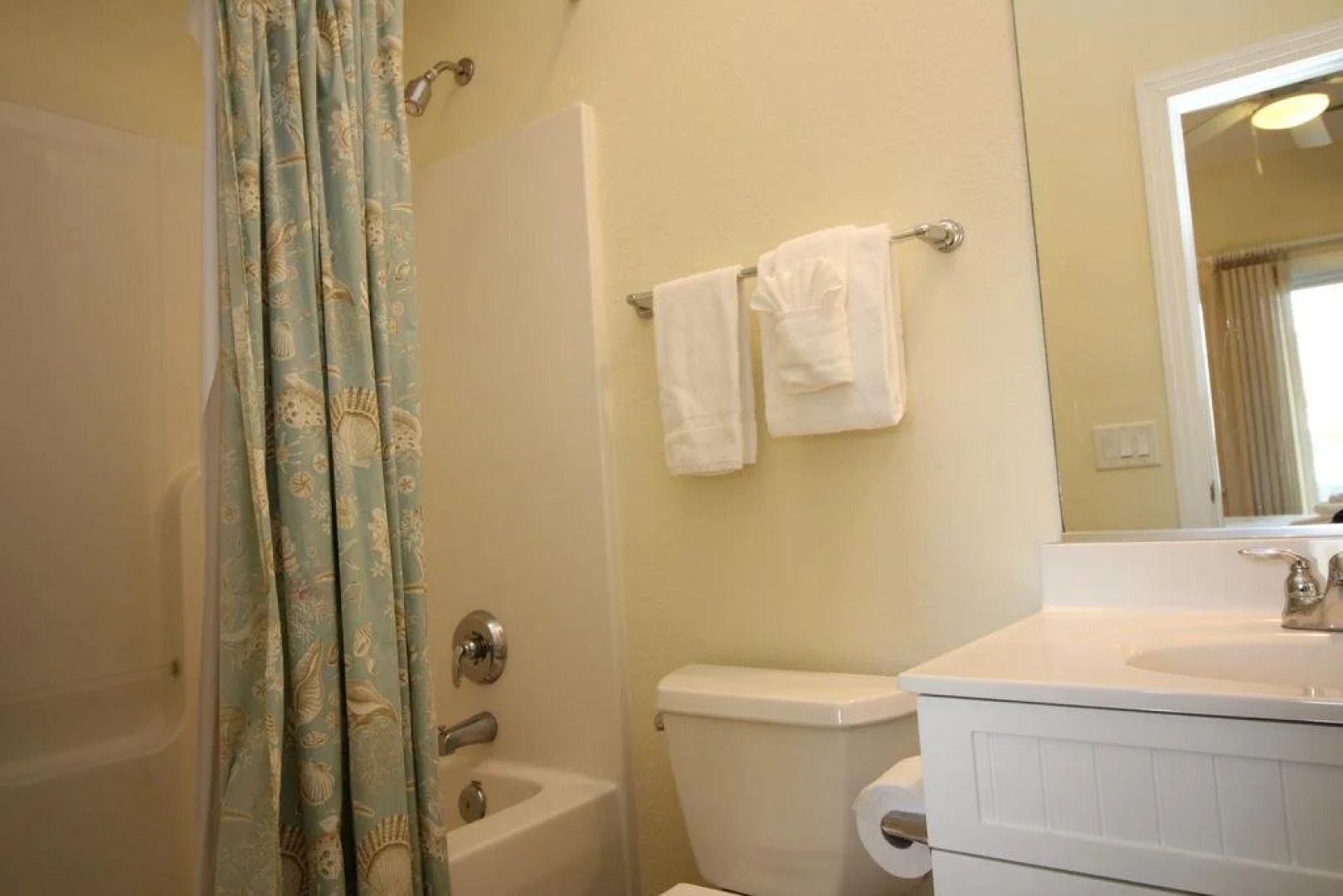 Cambridge Cove at Bermuda Bay by Kees Vacations