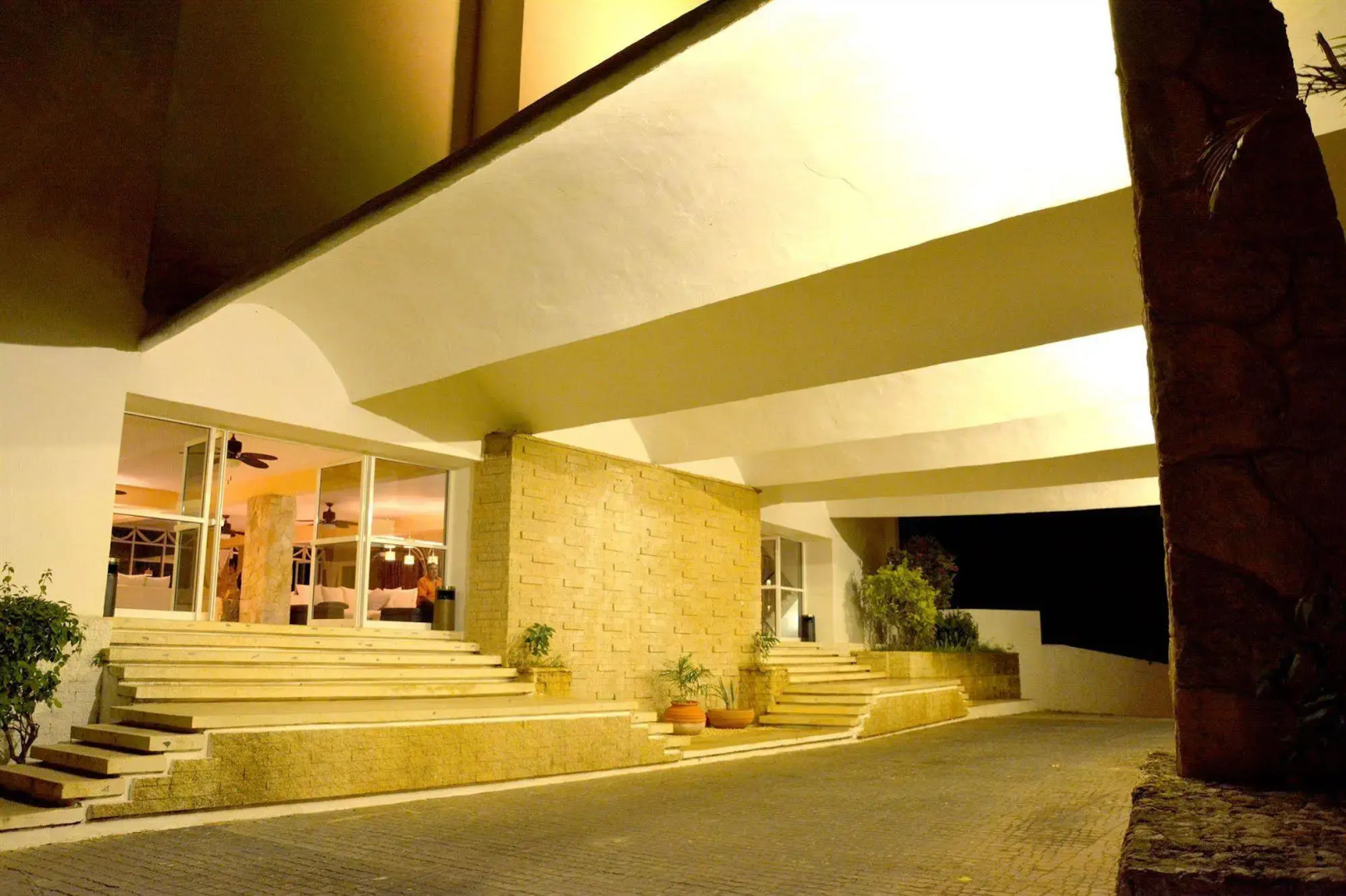 Uxmal Resort Maya