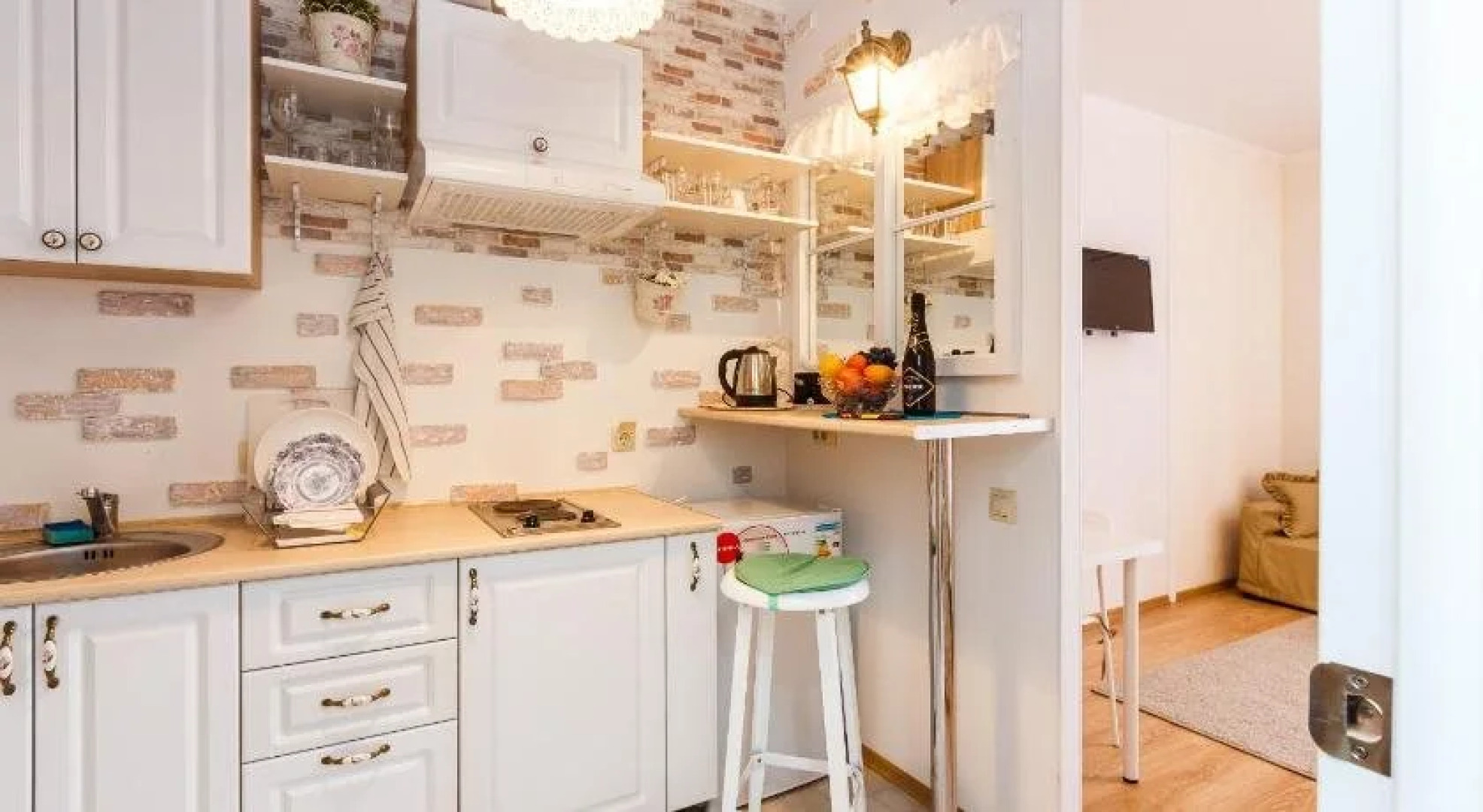 Английский Дом Апарт Отель