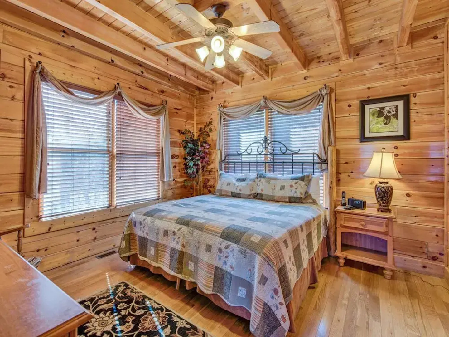 Bella Yani - Three Bedroom Cabin