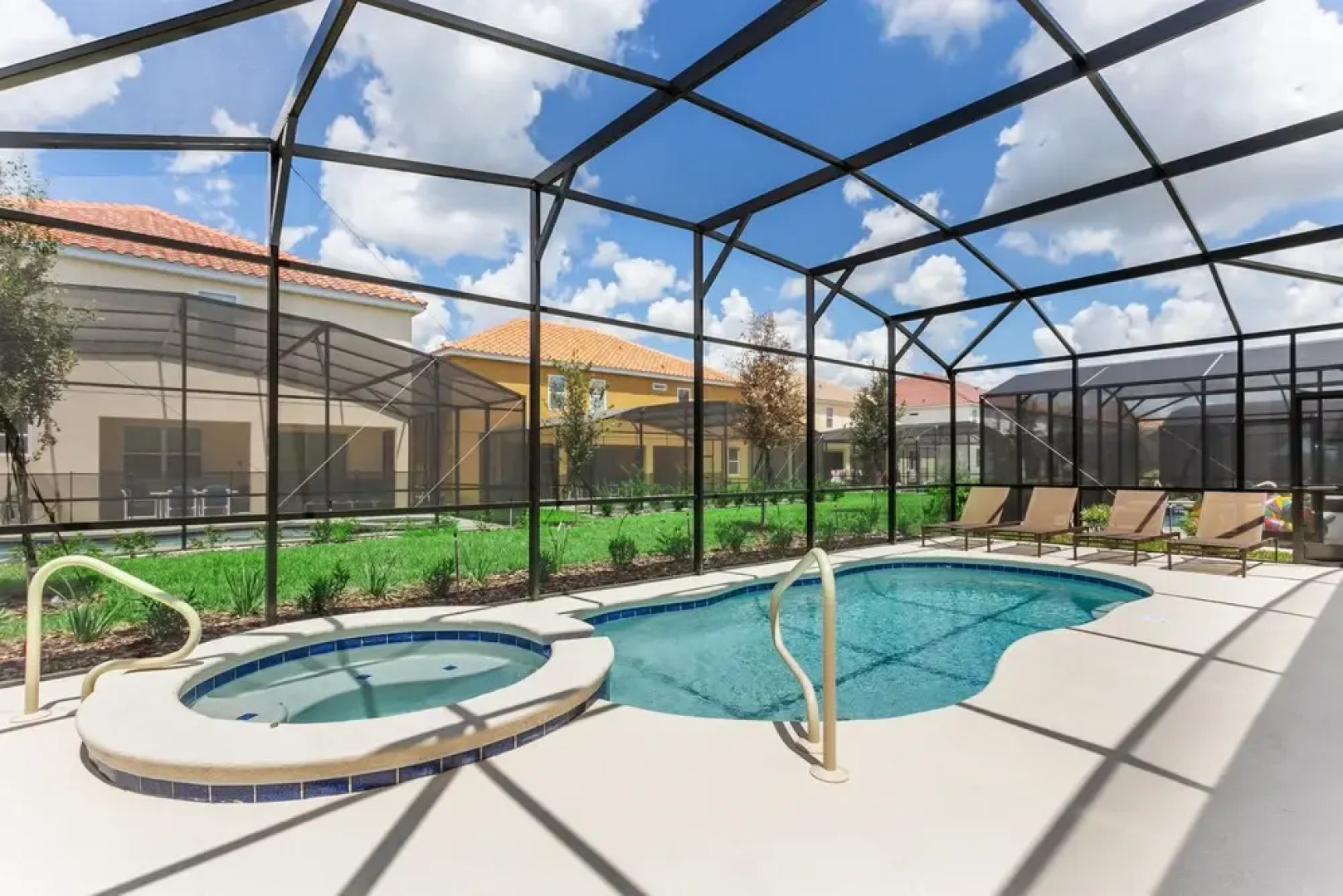 Oakwood Stree Villa Solterra 7041