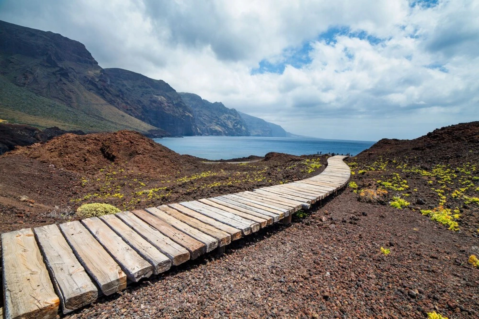 Charming villa with rich garden