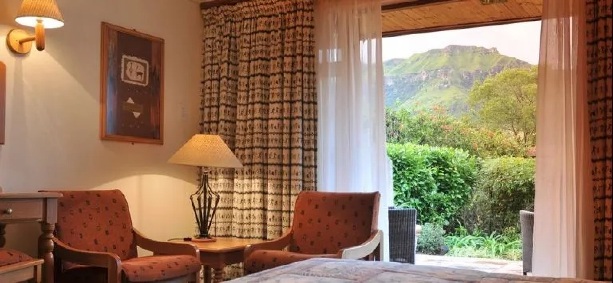 Cathedral Peak Hotel