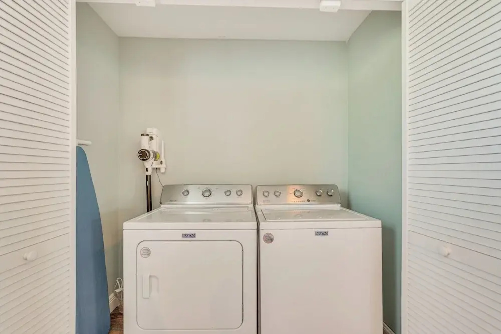 8 Mi to Beaches: Getaway w/ Pool in Panama City!