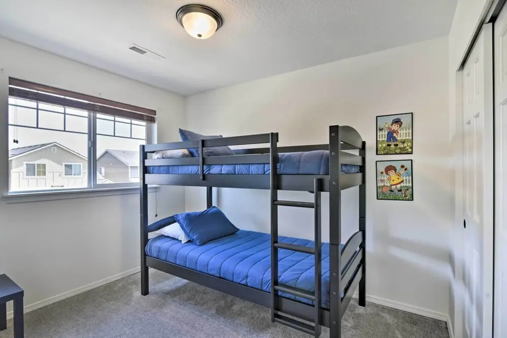 Lovely Vancouver Home < 18 Mi to Portland!