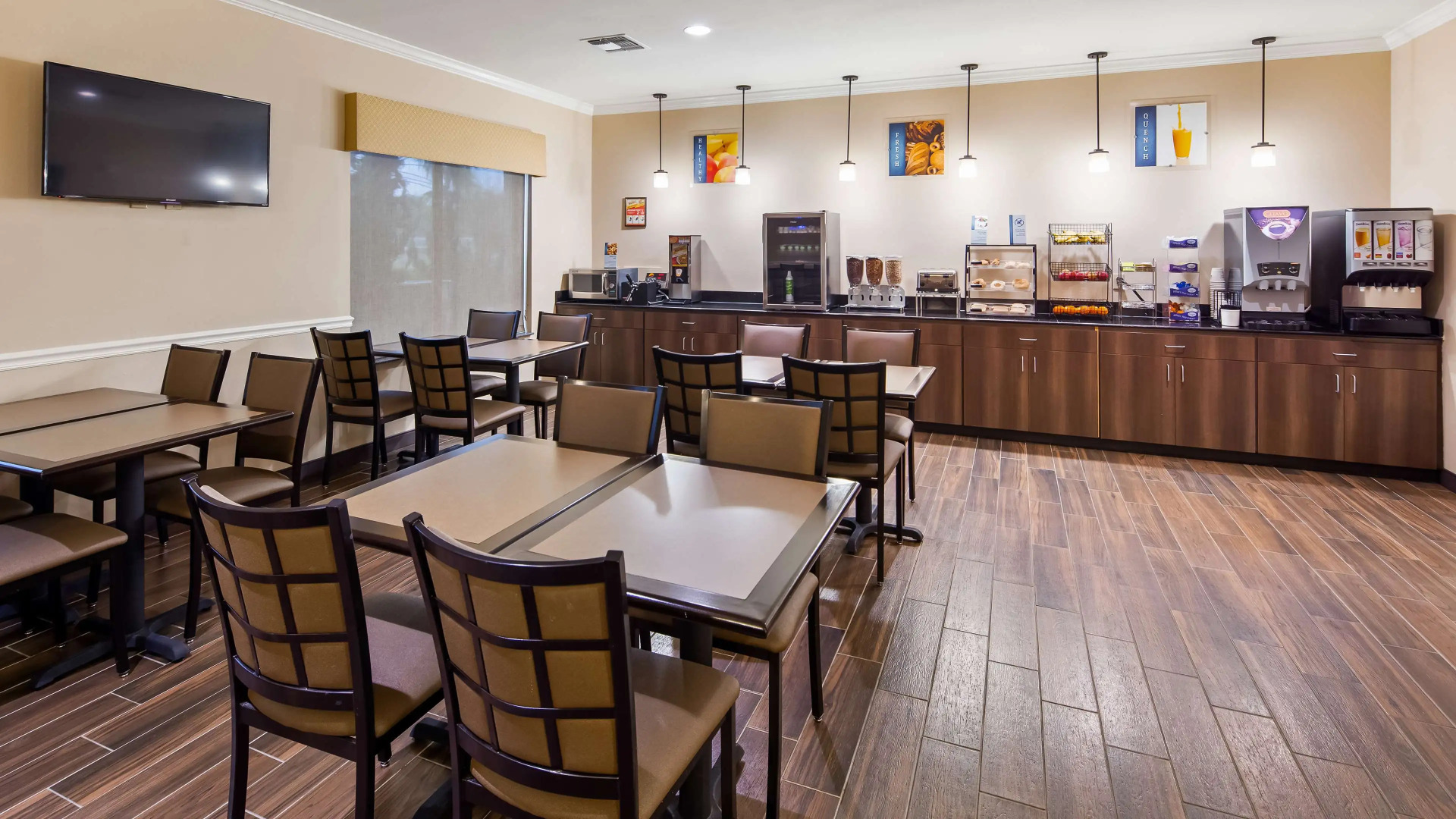 Best Western Plus Burleson Inn & Suites