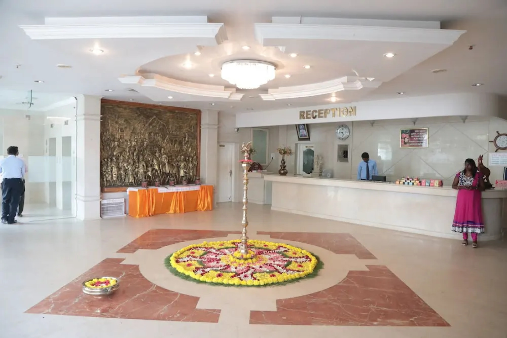 Hotel Dsf Grand Plazas