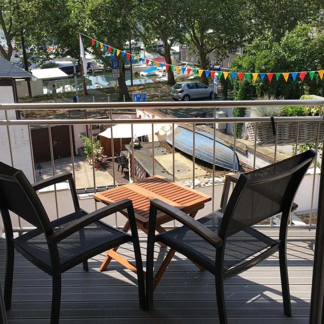 Schmuckkästle am Hafen