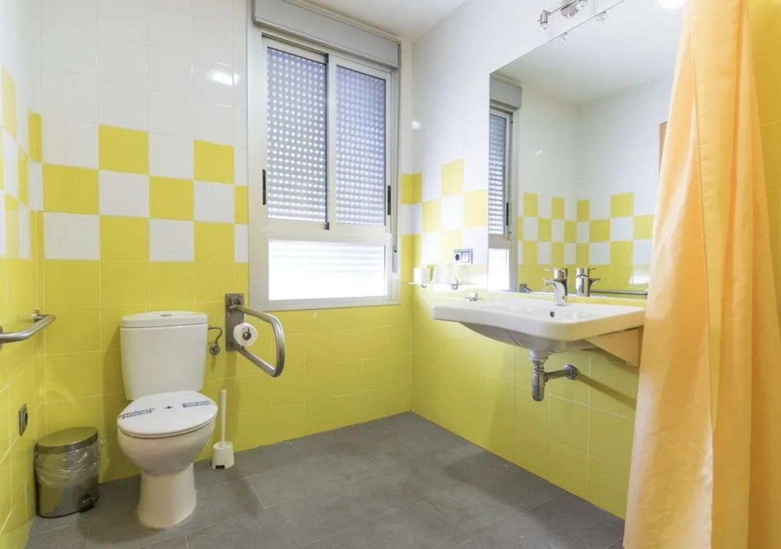 Albergue Inturjoven Constantina