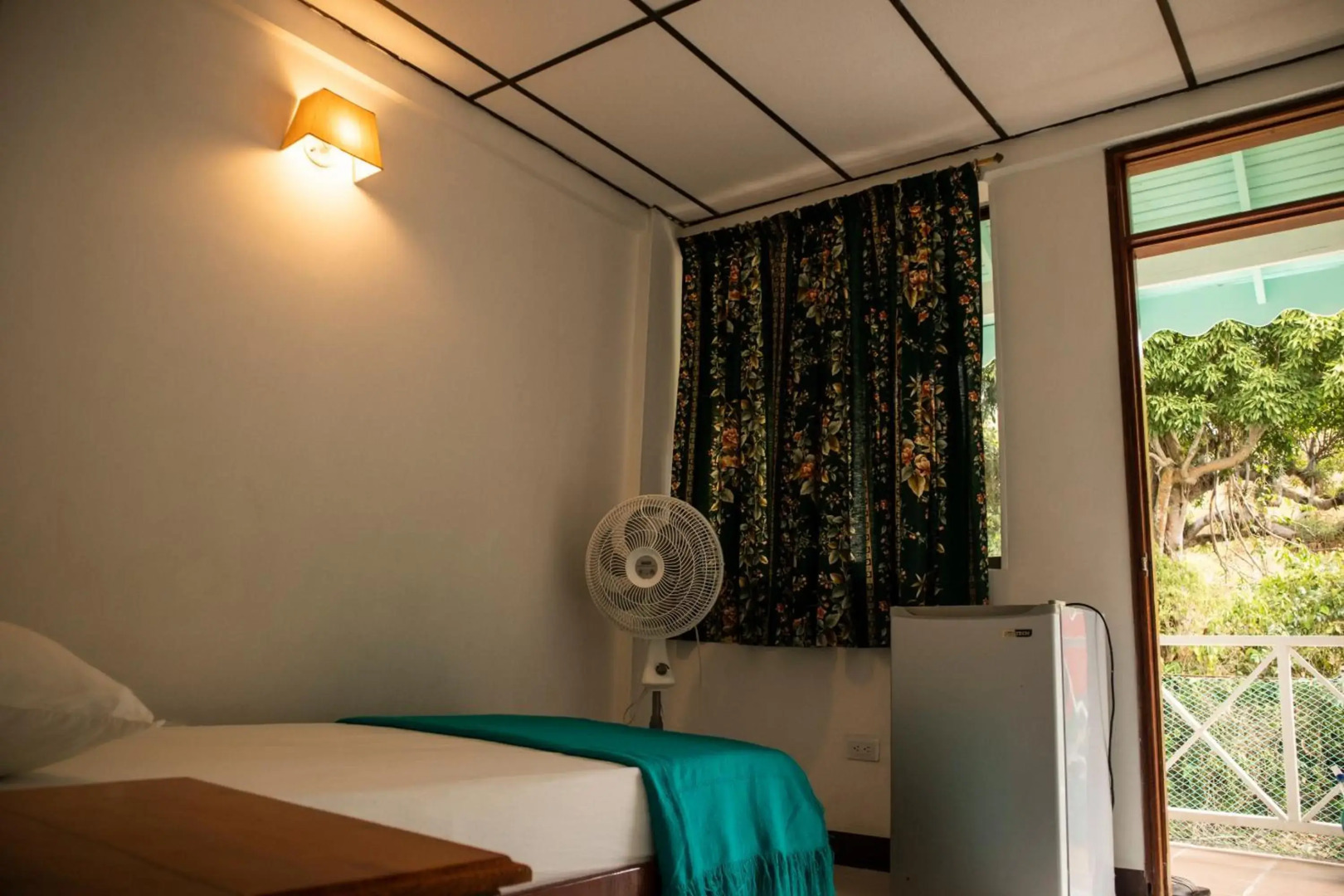 South West Bay Cabañas