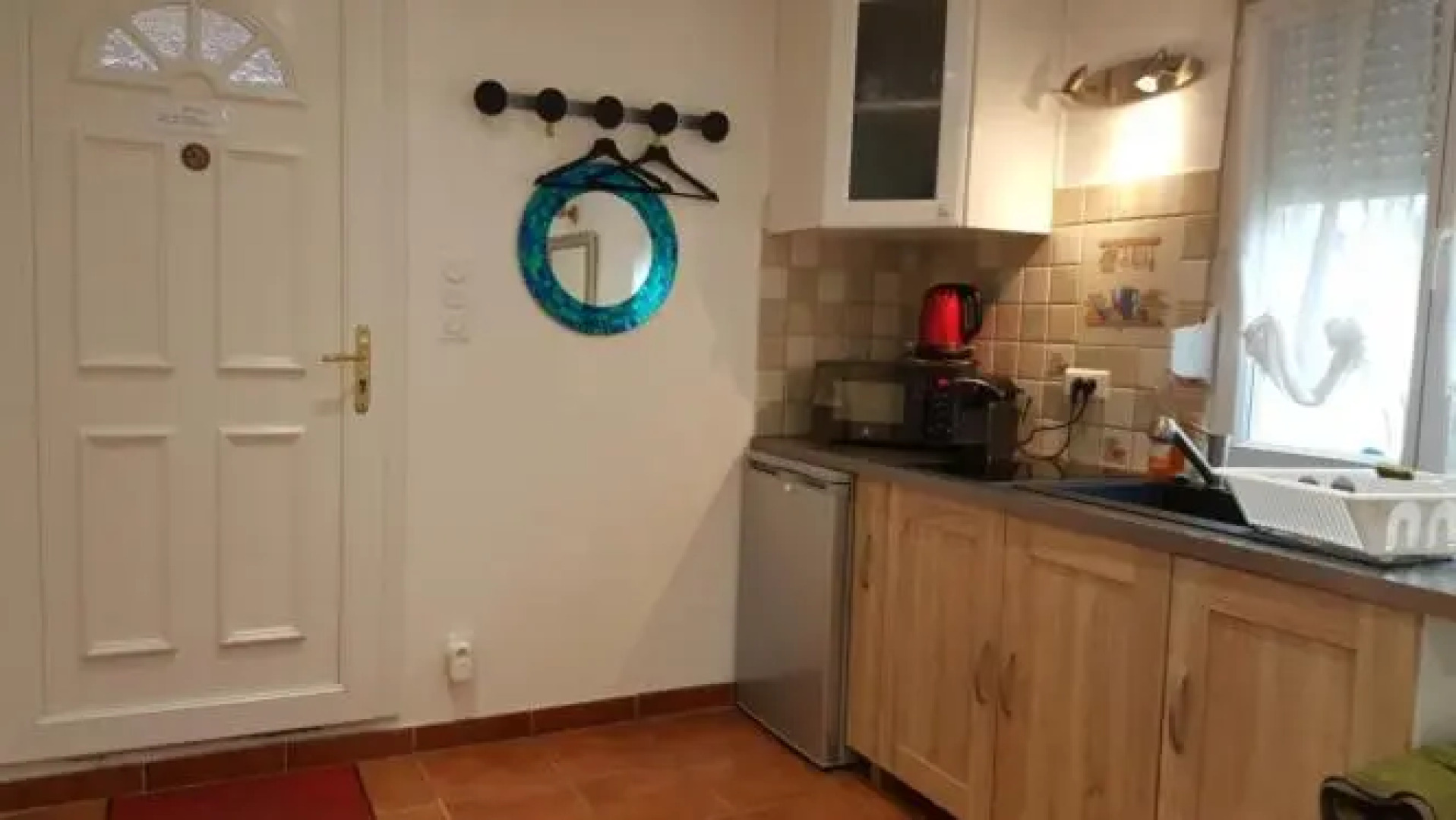 Près d'Evry, petite maison indépendante 1 ch 1 terrasse