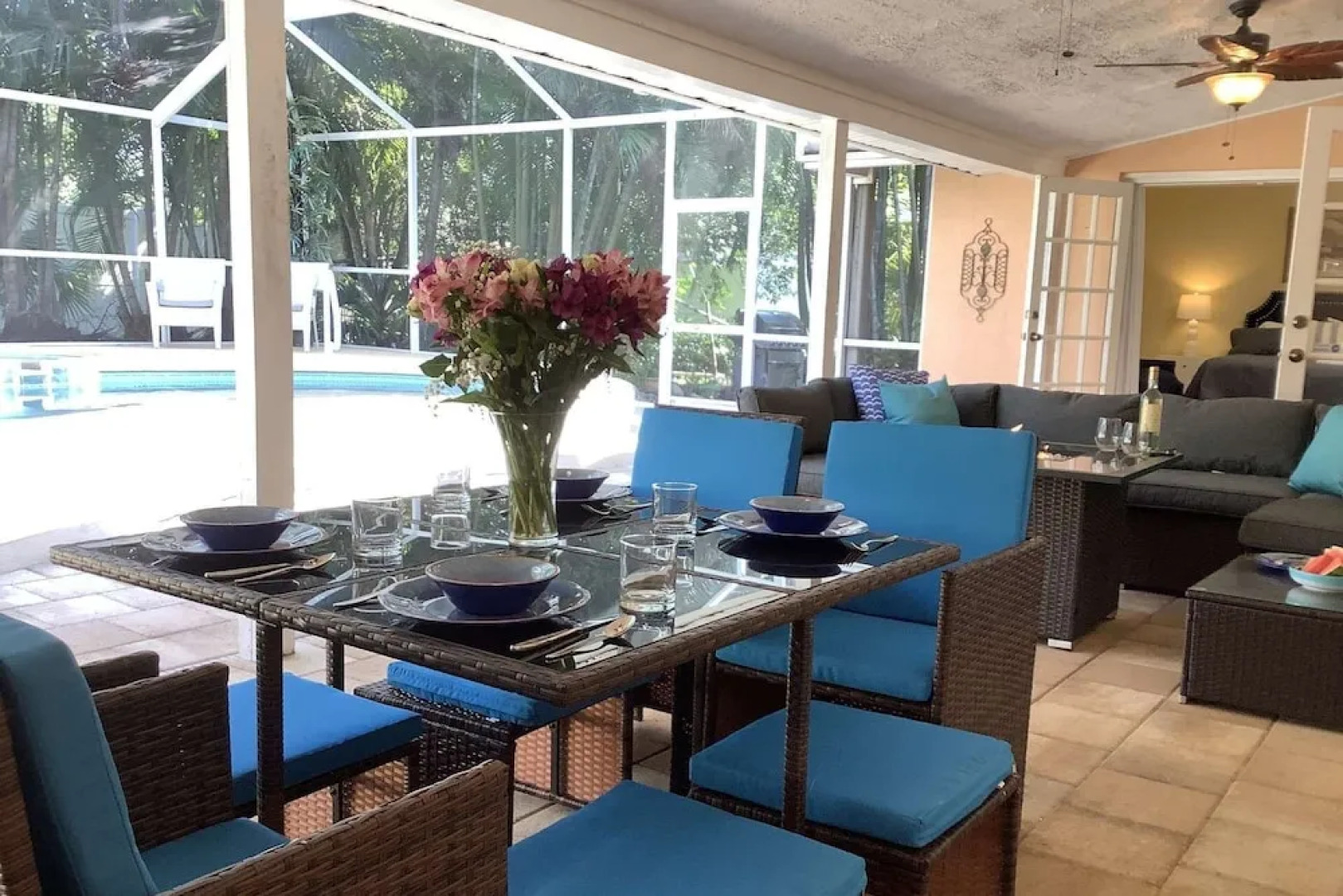 Sarasota Bay Pool Home