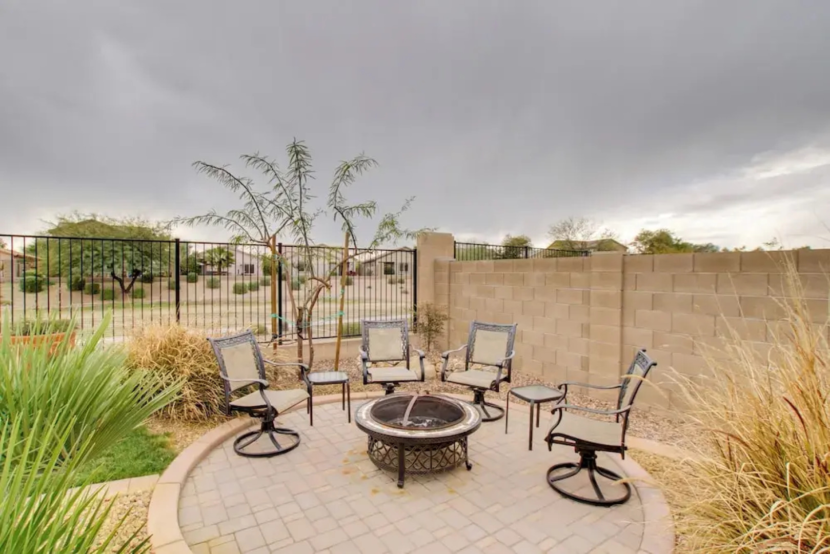San Tan Mountain Escape w/ Patio & Pool Access!