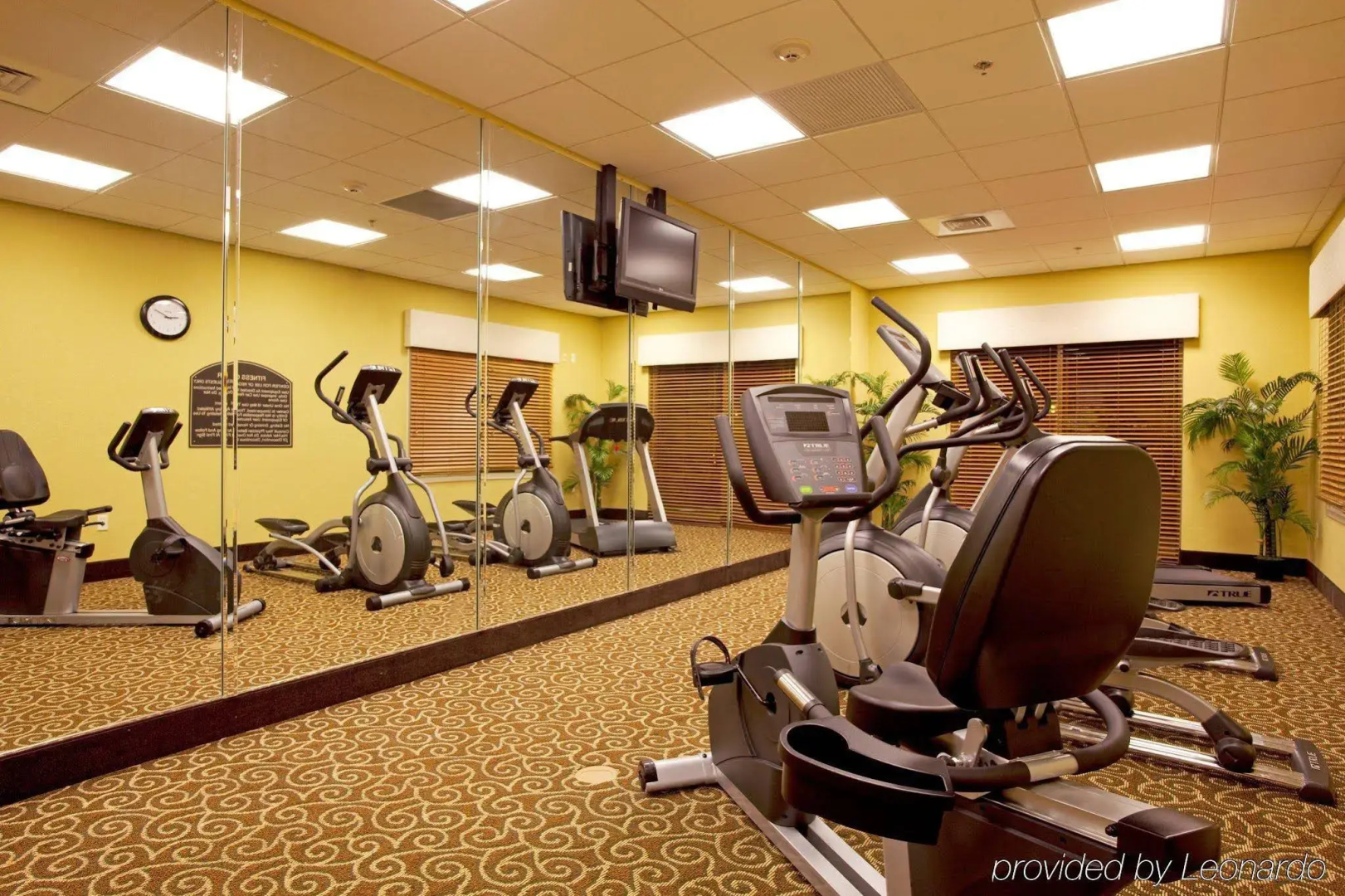 Holiday Inn Express & Suites Chaffee-Jacksonville West by IHG