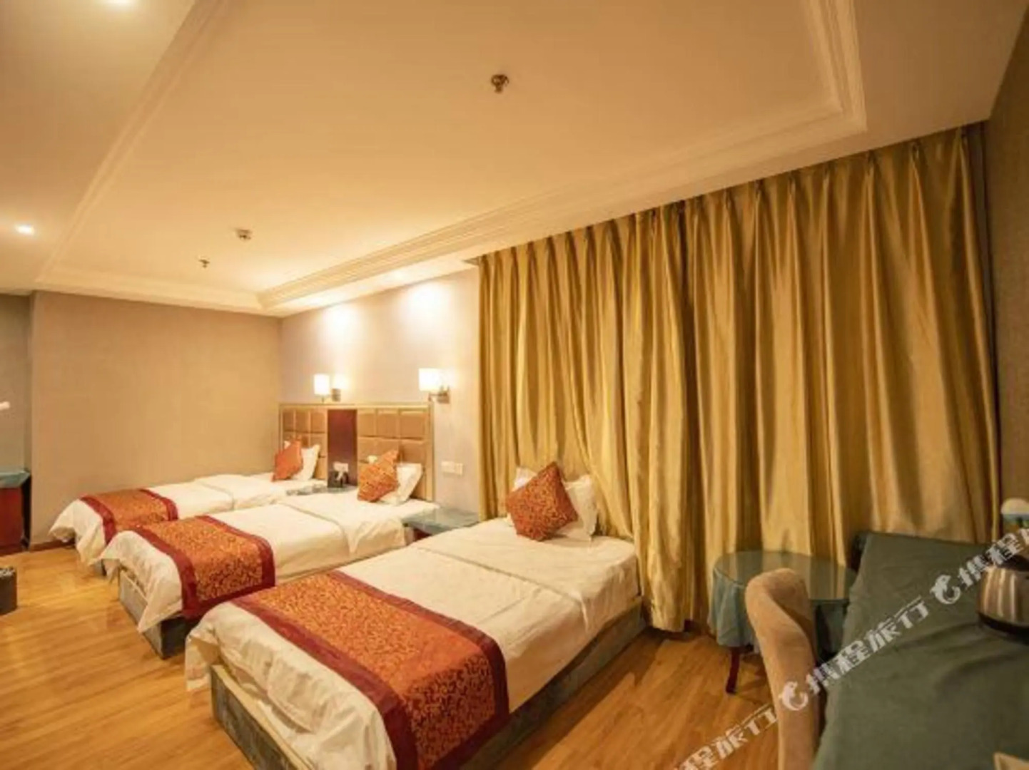 Yiluyue Business Hotel