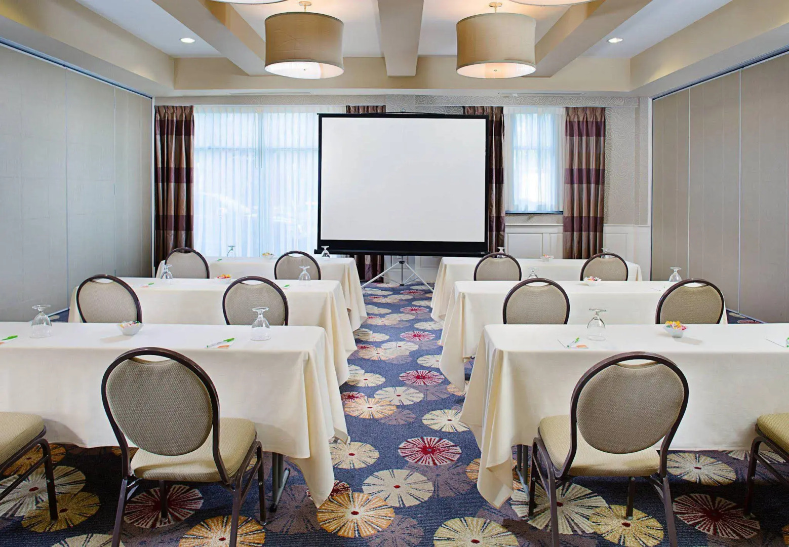 Courtyard by Marriott Keene Downtown