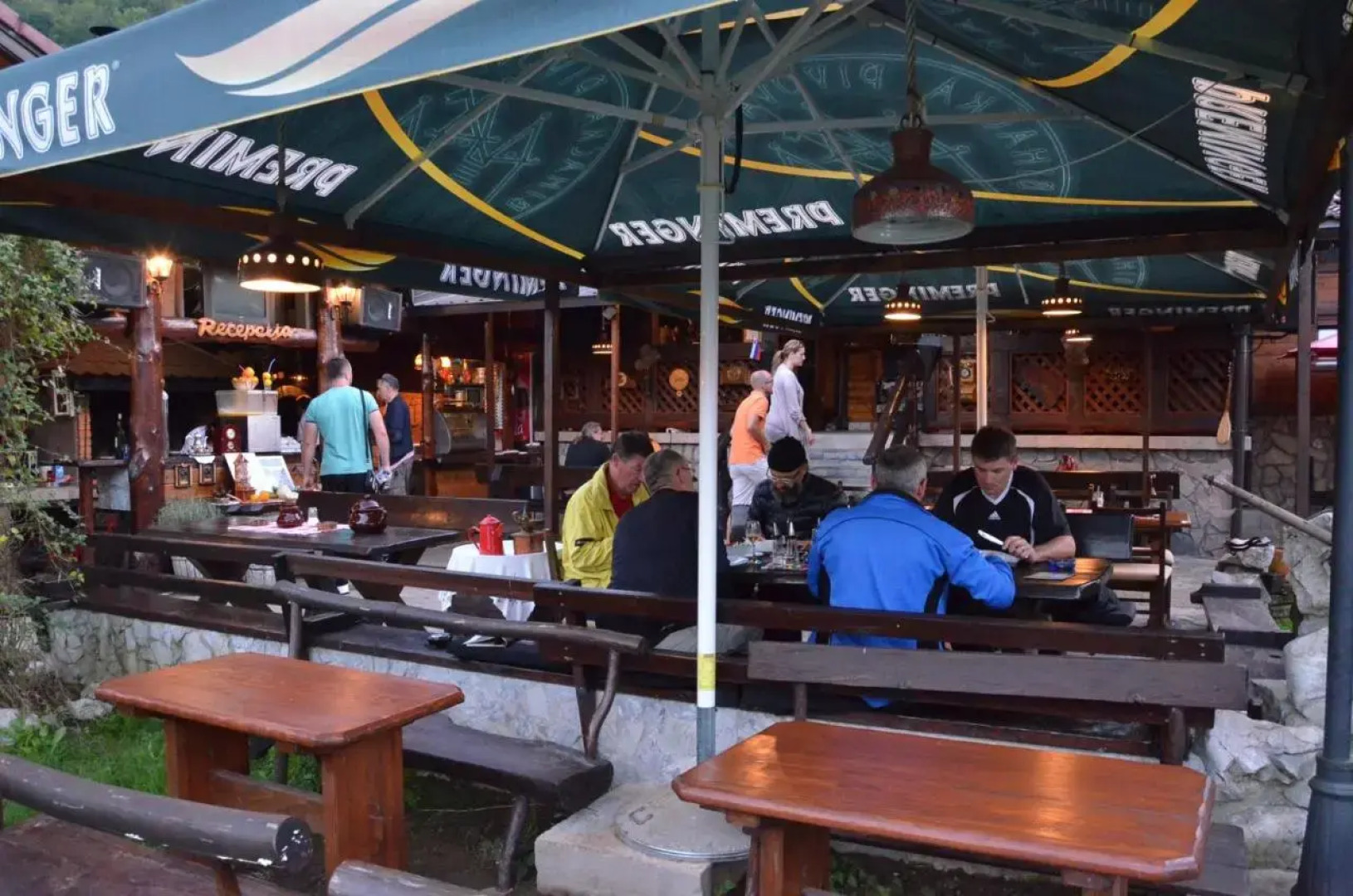 Rooms and Apartments Neron