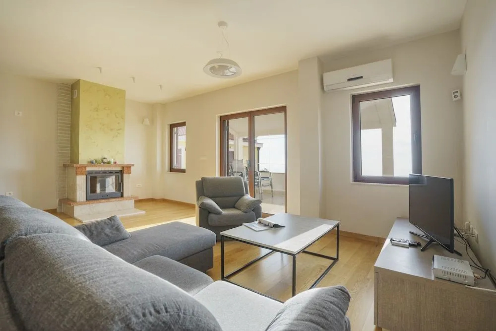 Sunbreeze Delux Vilas