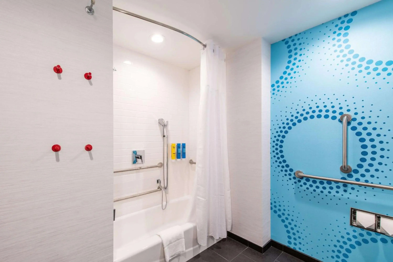 Tru by Hilton Fayetteville I-95, NC